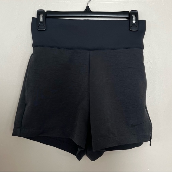 Nike Women's Tech Pack Woven Charcoal Gray Shorts with Zip Closure - Size S - Picture 2 of 8